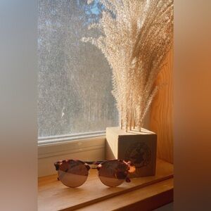 Foster Grant Rose Tortoiseshell Mirrored Sunnies